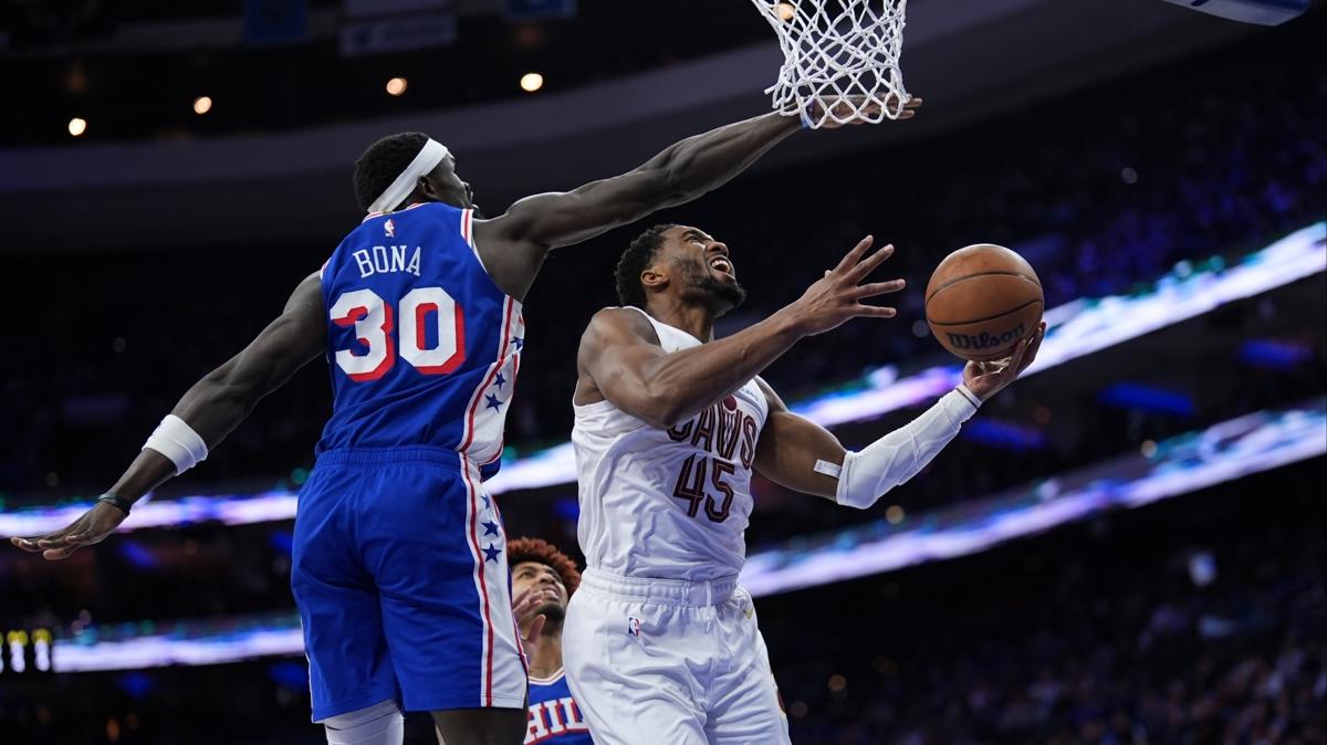 Adem Bonalı 76ers, sahasında Cavaliers’a farklı kaybetti