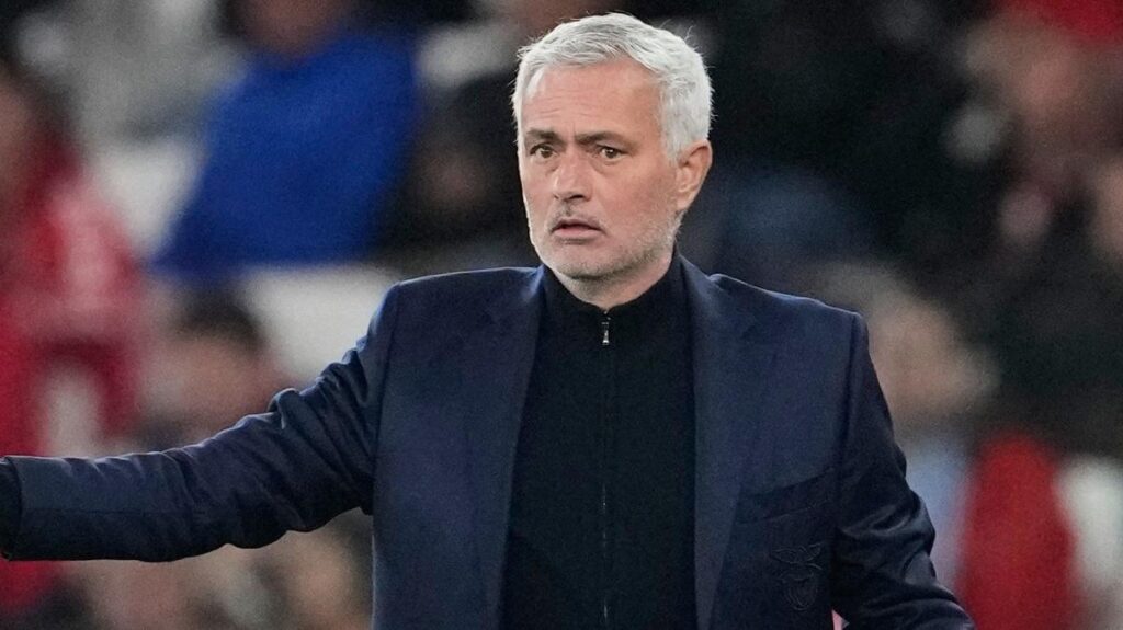 Jose Mourinho alay konusu oldu! Daha ocak ayında havlu attı