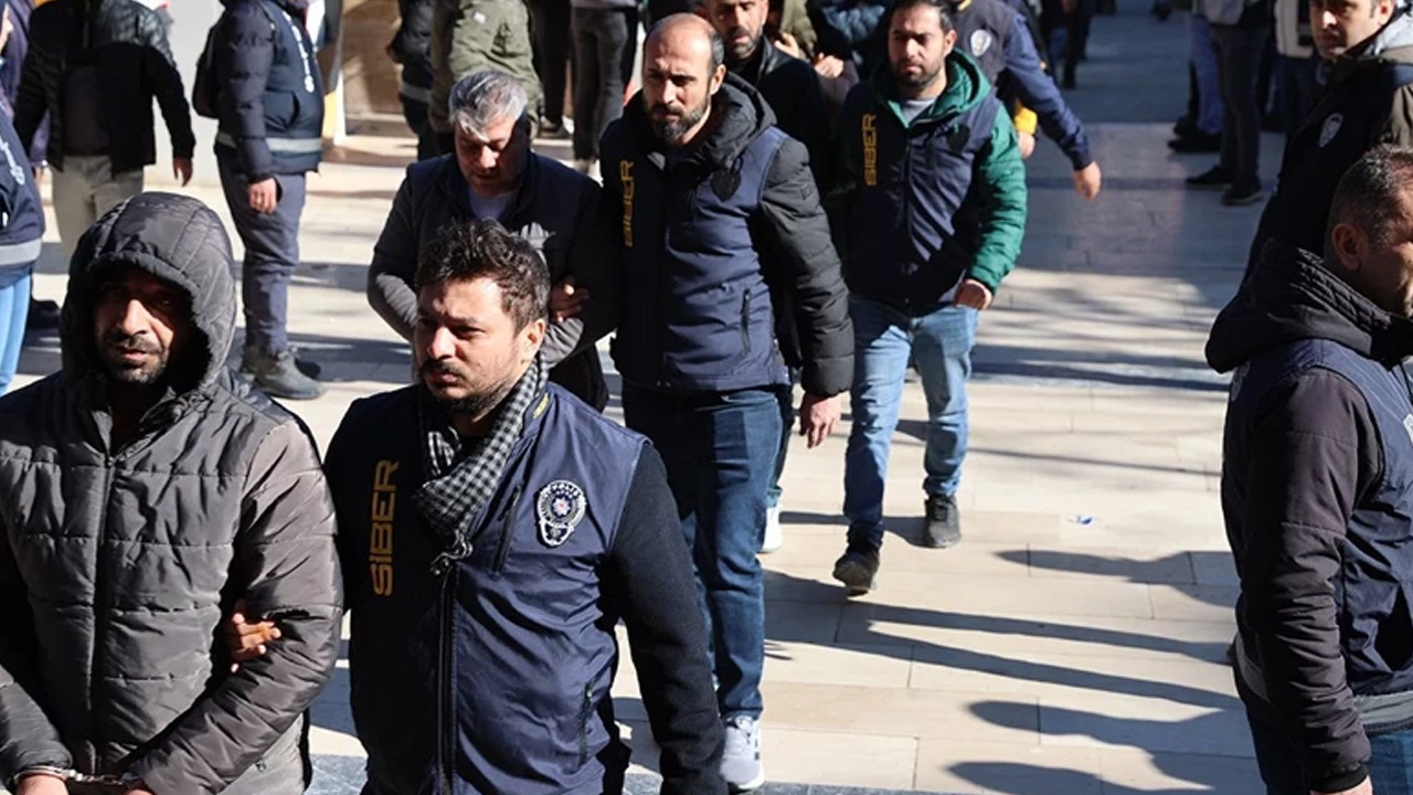 Şanlıurfa’da yasa dışı bahis operasyonu: 28 şüpheli adliyeye sevk edildi
